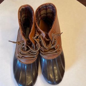 ☔️❄️ rain boots size 7 great condition